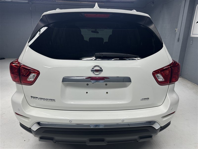 Used 2019 Nissan Pathfinder S AWD/4WD image 11