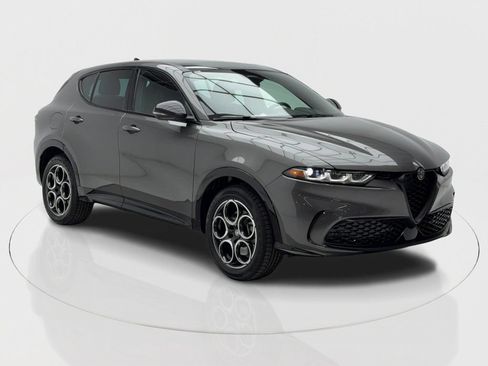 New 2025 Alfa Romeo Tonale w/ Premium Package AWD/4WD image 1