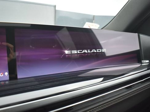 Certified 2026 Cadillac Escalade ESV Sport w/ Touring Package AWD/4WD image 19