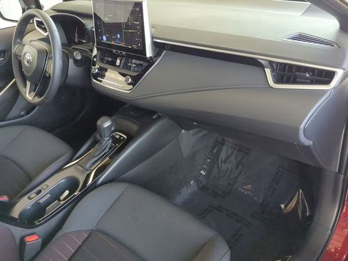 Used 2025 Toyota Corolla SE image 21