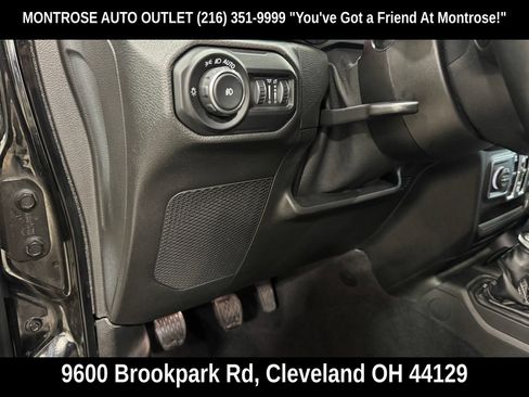 Used 2021 Jeep Wrangler Unlimited Sahara w/ Uconnect 4C Nav & Sound Group AWD/4WD image 19