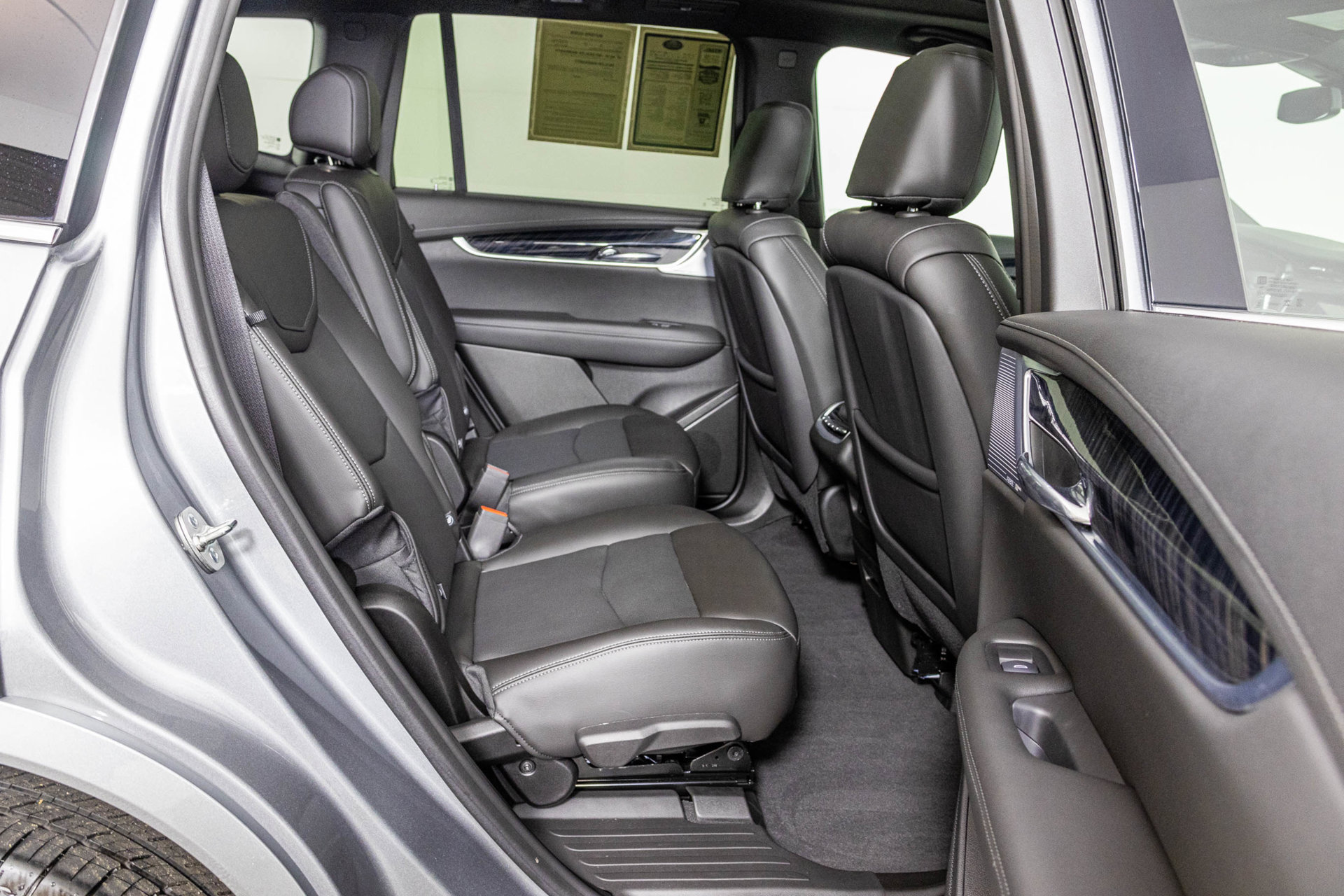 Used 2025 Cadillac XT6 Premium Luxury AWD/4WD image 49