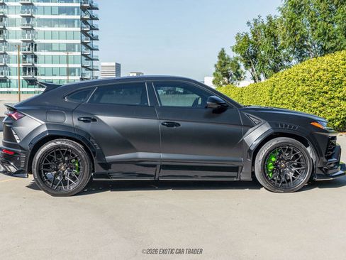 Used 2021 Lamborghini Urus image 9