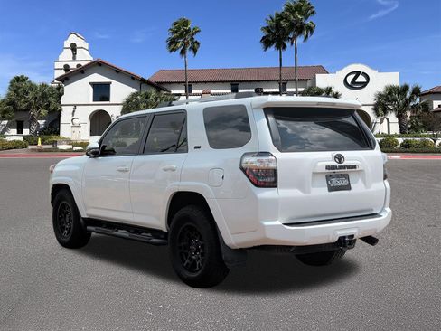 Used 2021 Toyota 4Runner SR5 Premium w/ Moonroof Package RWD image 4