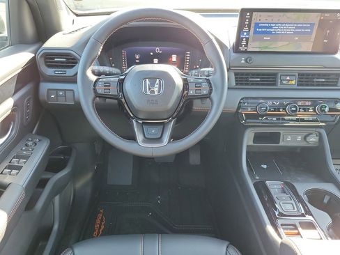 New 2026 Honda Pilot TrailSport image 29