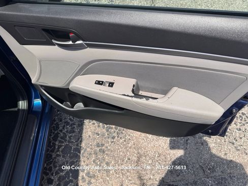 Used 2019 Hyundai Elantra SEL FWD image 15