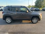 Used 2018 Jeep Renegade Latitude w/ Cold Weather Group image 2