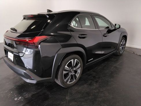 Used 2021 Lexus UX 250h 250h Base w/ Premium Package image 4