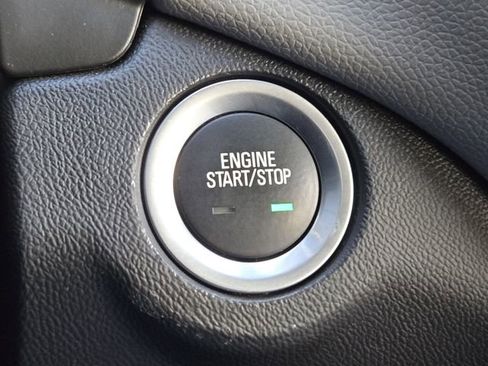 Used 2019 Chevrolet Equinox LT image 22