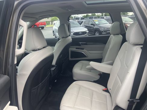 Used 2021 Kia Telluride SX FWD image 13