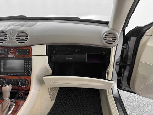 Used 2007 Mercedes-Benz CLK 550 Cabriolet image 29