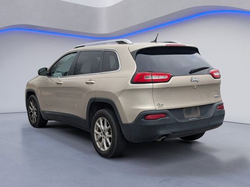 Used 2015 Jeep Cherokee Latitude image 5