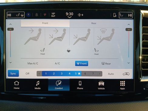 New 2026 Chrysler Voyager LX FWD image 24