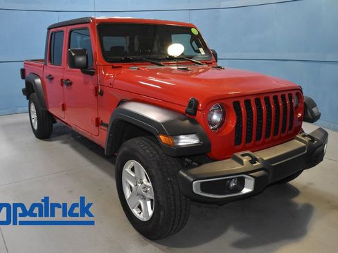 Used 2023 Jeep Gladiator Sport image 1
