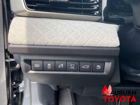 New 2026 Toyota Camry XLE AWD/4WD image 31
