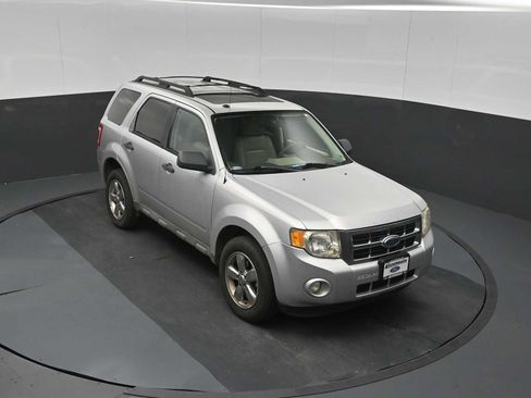 Used 2009 Ford Escape XLT AWD/4WD image 10