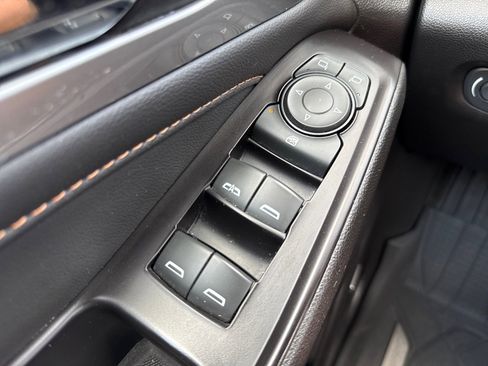 Used 2020 Chevrolet Traverse RS w/ LPO, Floor Liner Package FWD image 25