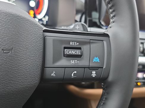 New 2026 Nissan Pathfinder Platinum image 19