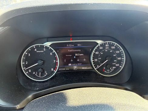 Used 2022 Nissan Sentra SV w/ All-Weather Package FWD image 23