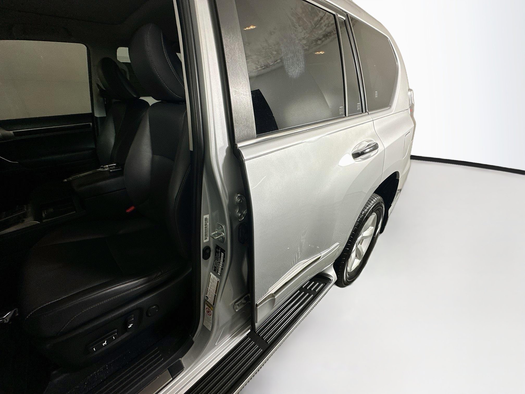 Used 2016 Lexus GX 460 w/ Navigation Package AWD/4WD image 12