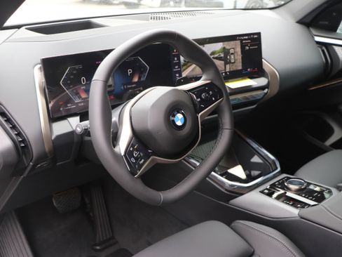 Used 2025 BMW X3 xDrive30i w/ Premium Package image 14