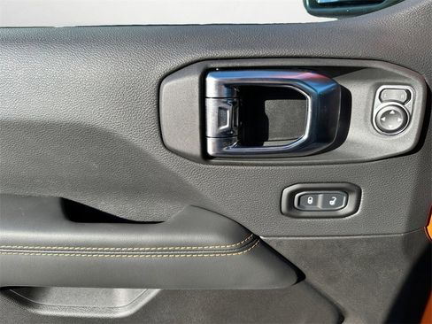 New 2025 Jeep Gladiator Sport w/ Premium Package image 23