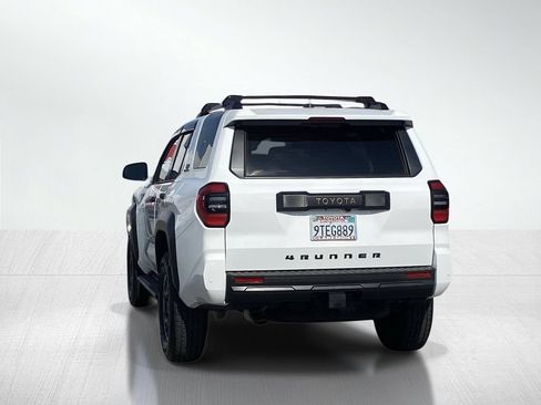 Certified 2025 Toyota 4Runner TRD Off-Road Premium AWD/4WD image 6