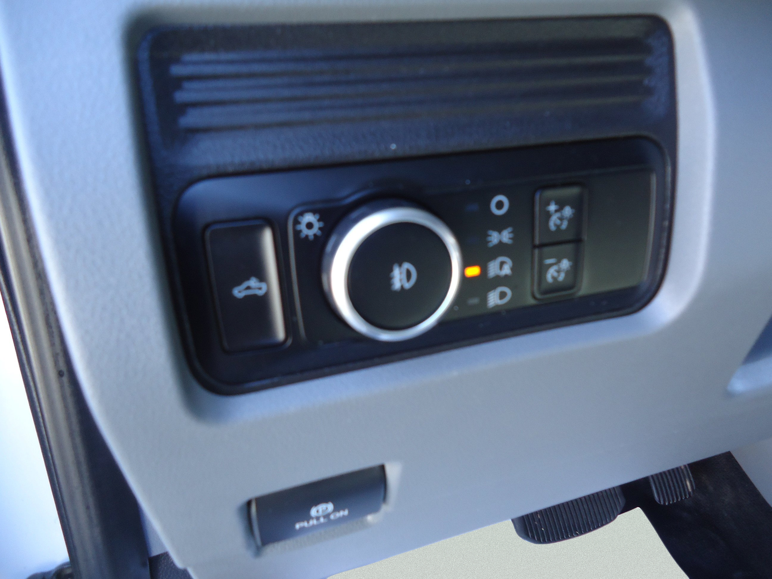 Used 2025 Ford F250 XLT w/ FX4 Off-Road Package AWD/4WD image 17