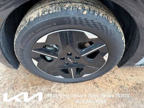 Used 2025 Kia EV6 Wind RWD image 4