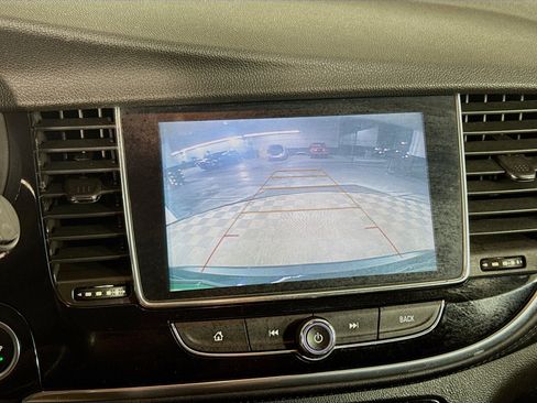 Used 2018 Buick Encore Preferred image 19