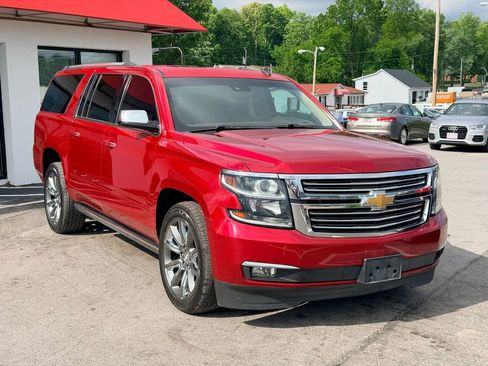 Used 2015 Chevrolet Suburban LTZ RWD image 8