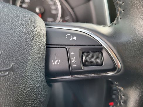 Used 2017 Audi Q5 2.0T Premium Plus w/ Premium Plus Package image 18