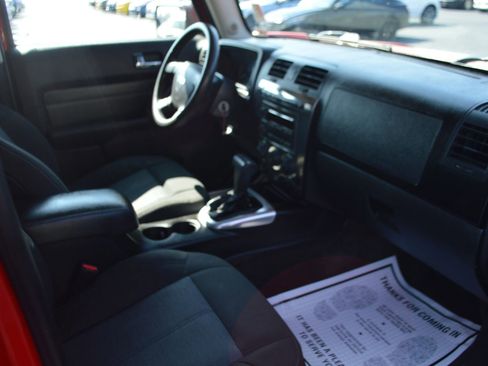 Used 2010 HUMMER H3 image 22