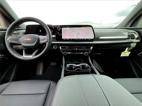 New 2026 Chevrolet Traverse LT image 10