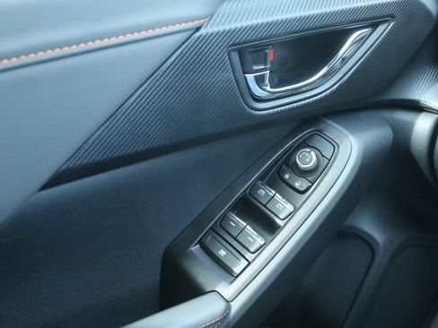 Used 2025 Subaru Crosstrek 2.5i Limited w/ Crosstrek Mirror Package image 21