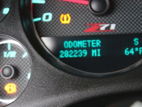 Used 2011 Chevrolet Tahoe LT w/ Luxury Package image 10