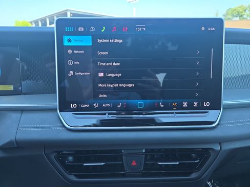 New 2026 Volkswagen Tiguan SE R-Line FWD image 20
