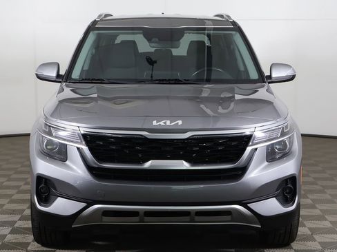 Used 2023 Kia Seltos S w/ Navigation Package AWD/4WD image 11