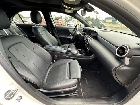 Used 2019 Mercedes-Benz A 220 image 13