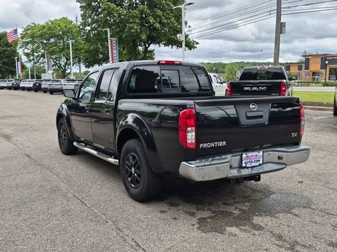Used 2019 Nissan Frontier SV RWD image 5