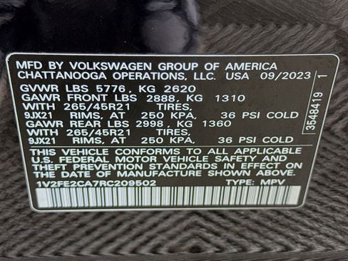 Certified 2024 Volkswagen Atlas Cross Sport SEL Premium R-Line AWD/4WD image 33