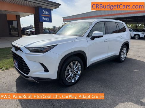 Used 2025 Toyota Grand Highlander AWD image 1