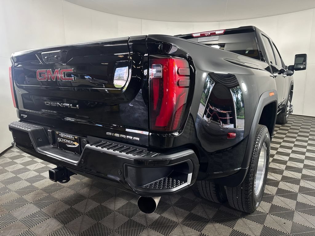 Used 2026 GMC Sierra 3500 Denali w/ Denali Reserve Package AWD/4WD image 5