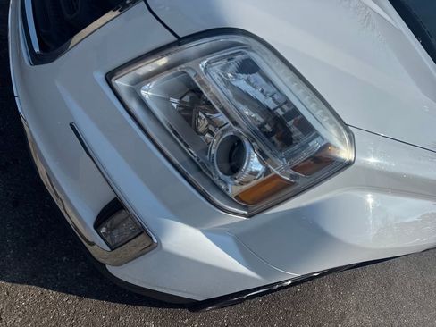 Used 2017 GMC Terrain SLE w/ Technology Package image 33