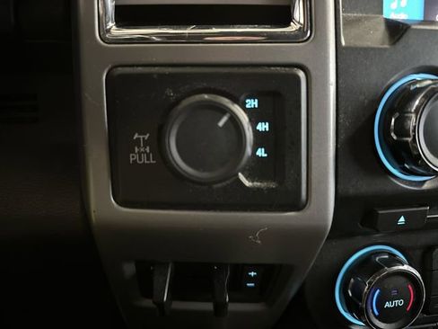 Certified 2017 Ford F250 Lariat w/ Chrome Package image 23