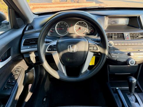 Used 2009 Honda Accord LX-P image 17