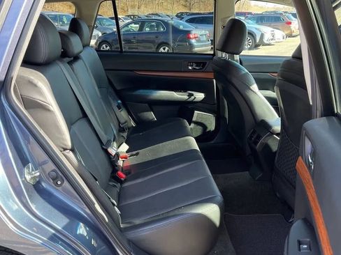 Used 2013 Subaru Outback 2.5i Limited image 3