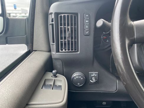 Used 2023 GMC Savana 2500 w/ Driver Convenience Package RWD image 31