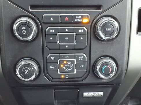 Used 2013 Ford F150 XLT w/ XLT Chrome Pkg image 14