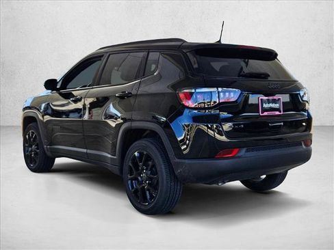 New 2026 Jeep Compass Latitude image 9